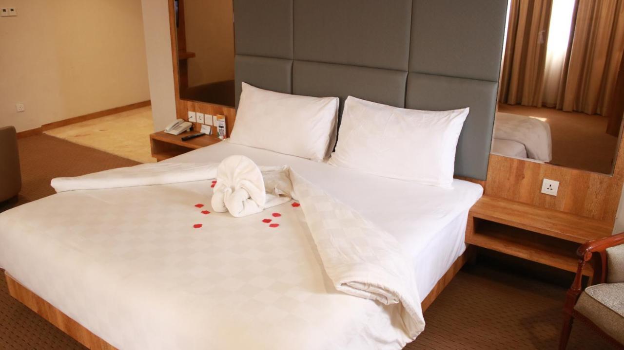 Beverly Hotel Batam Ναγκόγια Εξωτερικό φωτογραφία