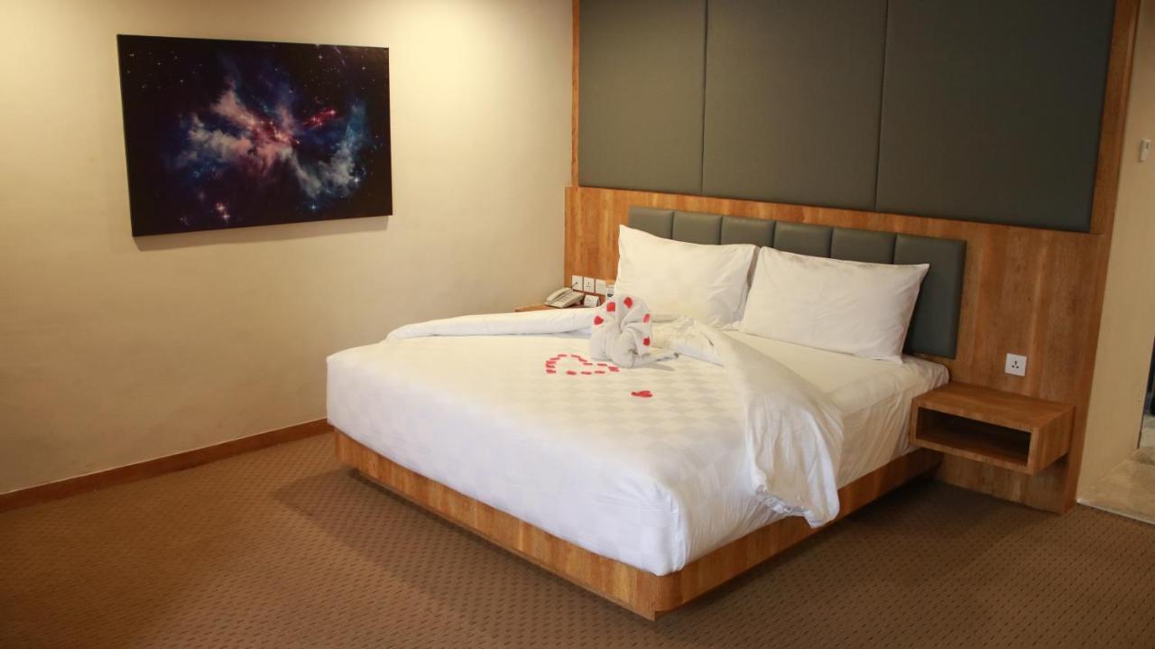 Beverly Hotel Batam Ναγκόγια Εξωτερικό φωτογραφία